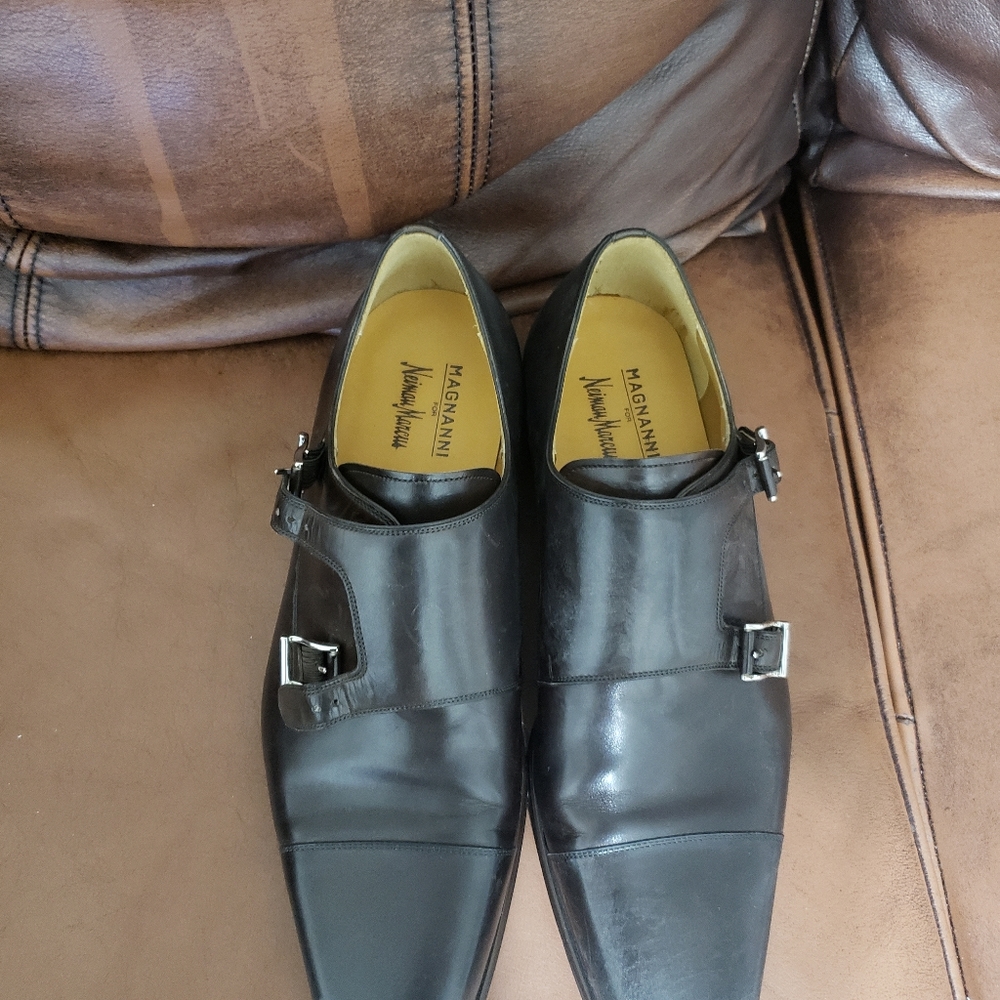 Men's dress shoes
